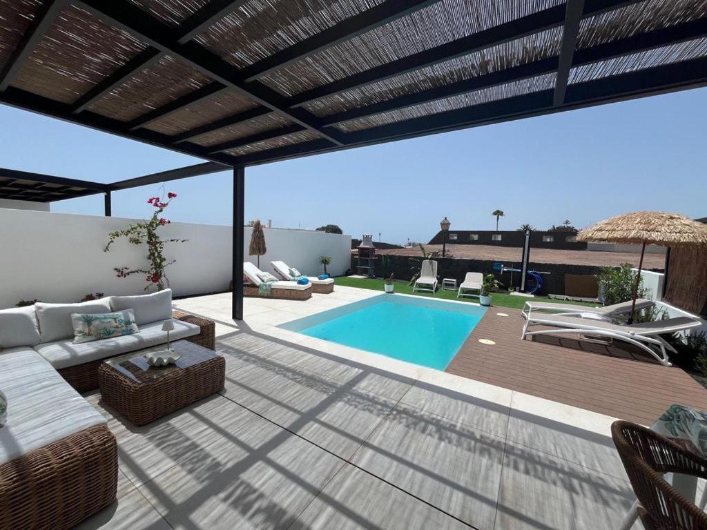 Serena Holiday Homes By Livvo Playa Blanca  Bagian luar foto