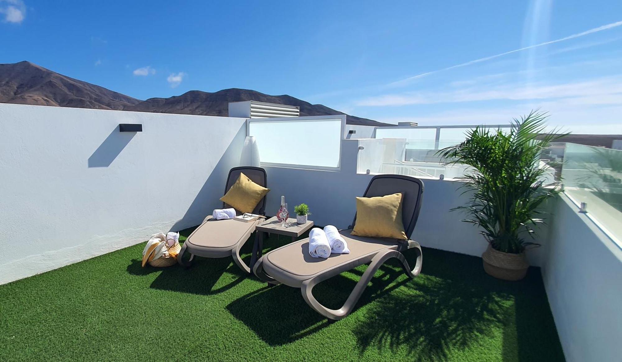 Serena Holiday Homes By Livvo Playa Blanca  Bagian luar foto